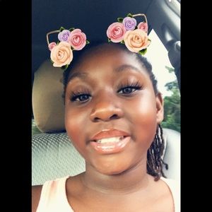 Meet your Posher, Sarafina